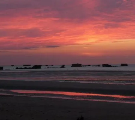 Du Debarquement * Арроманш-ле-Бен